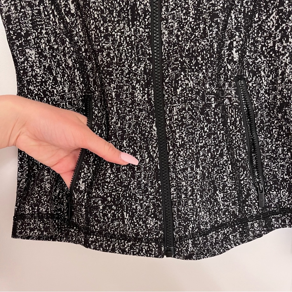 Lululemon Define Jacket 🖤 Heathered Black & White | Sculpting Fit Size 4 (Small) - Picture 2 of 7